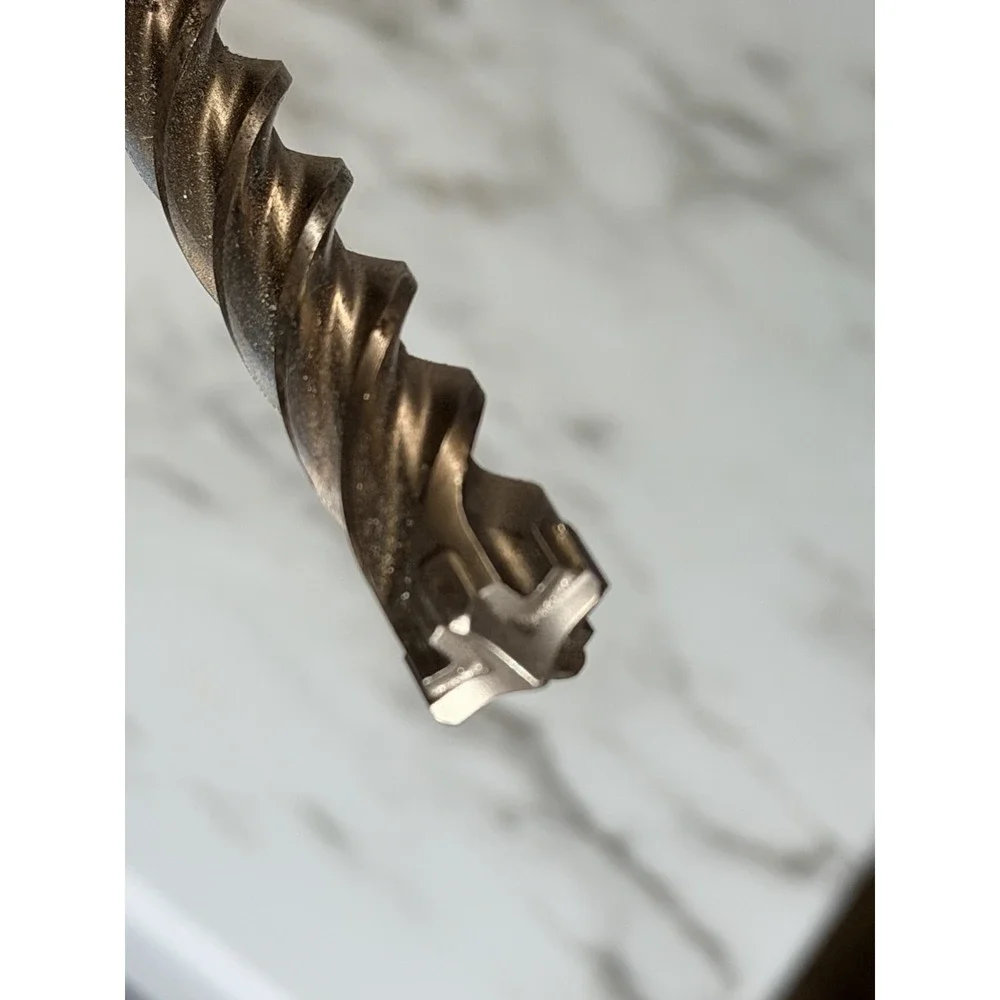 New Milwalkee Concrete W/ Rebar Drill Bit~1/2 x 22